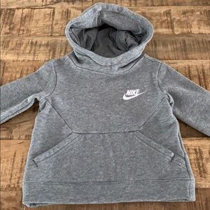 Warm Nike Hoodie 2T